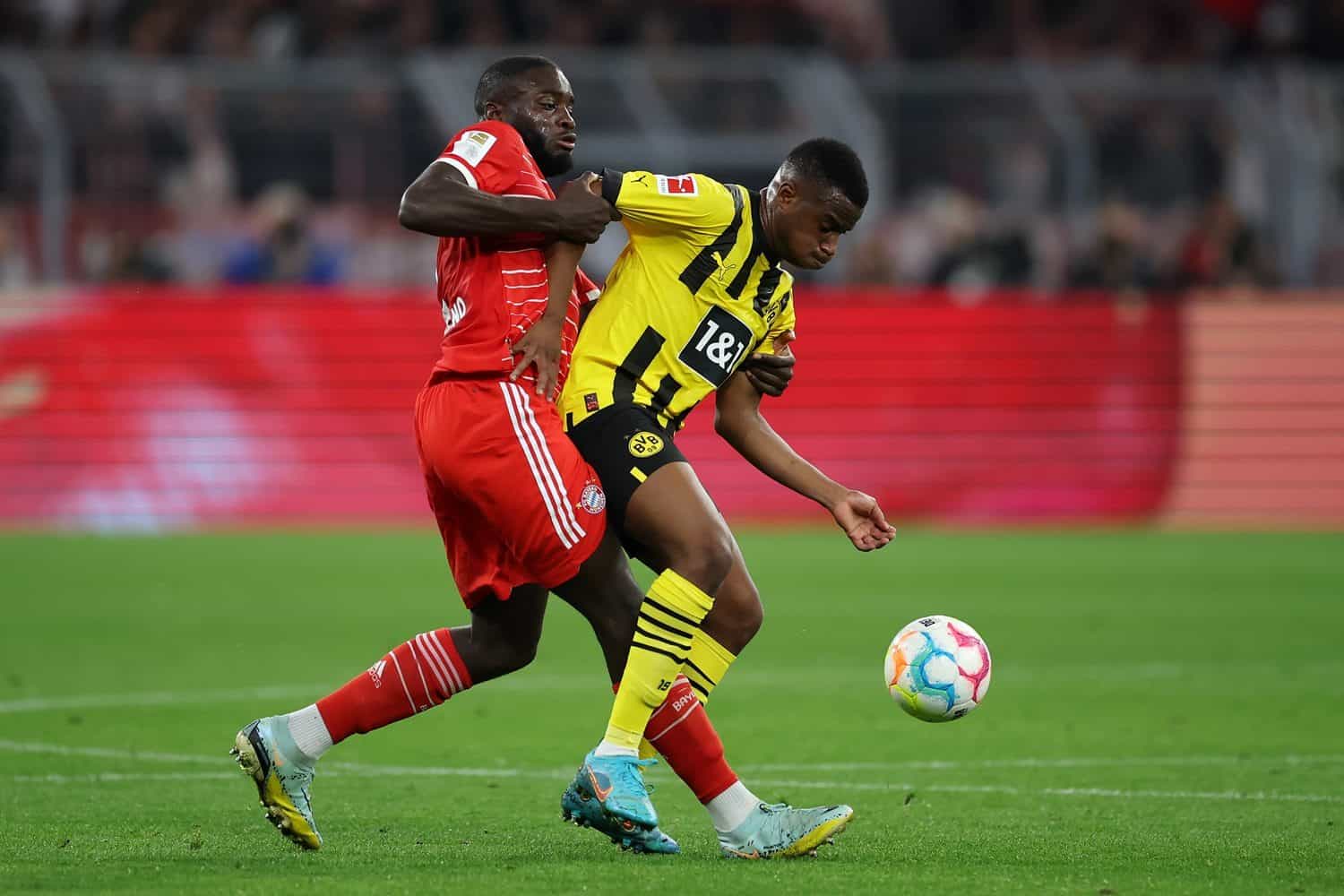Dayot Upamecano und Youssoufa Moukoko