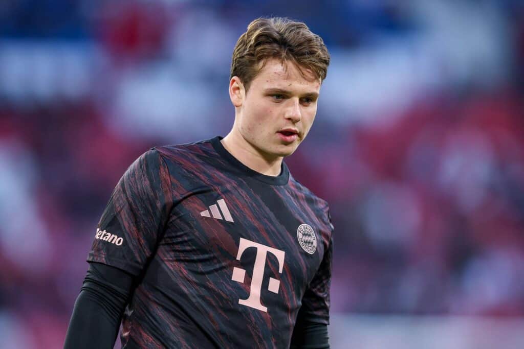 Jonas Urbig
