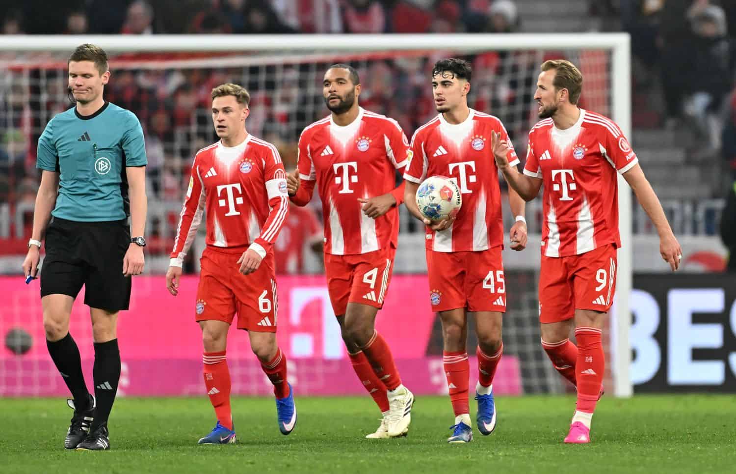 FC Bayern vs. FC Augsburg