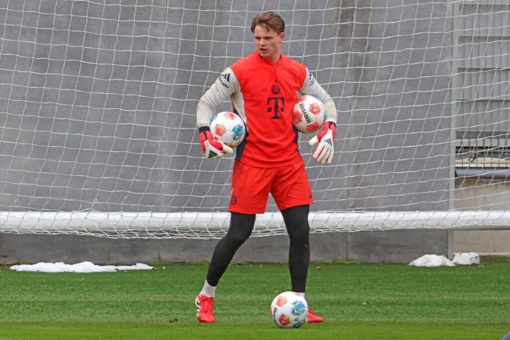 Jonas Urbig